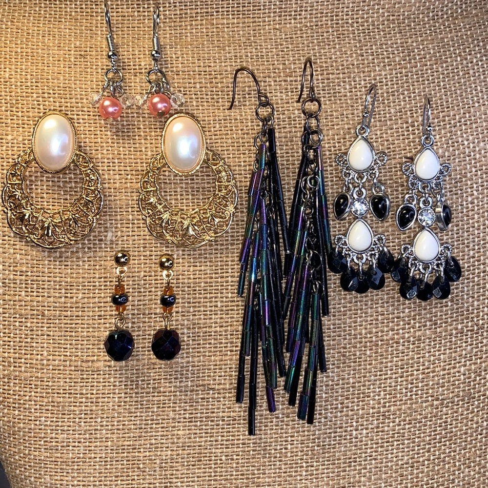 Bundle of 5 chandelier/beaded/dangle earrings